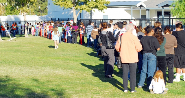The lines were long for the flu shot clinic, last Thursday. The Clinic was held at Mountain Vista School for the H1N1 vaccine.