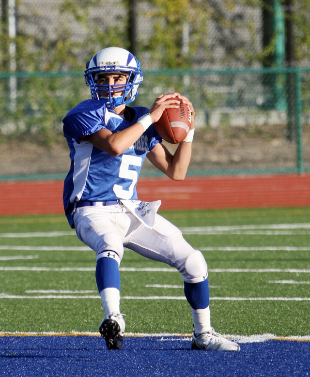 Robert Bonilla #5 Quarterback for J.V. did a great job against Malibu. Bonilla, Collin Farrar, and Mario Hernandez scored. The offense line played great, Tony Sanchez, Brandon Pina, Anthony Perez, Lalo Gomez, Johnny Wilber and Daniel Cruz blocked well. On defense: Sanchez, Perez, Jeremy Martinez, and J.P Galvez held their own and only allowed 27 points to be scored against them. Final score 42-27.