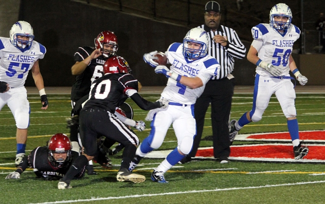 Fillmore 23, Santa Paula 26 - Collin Farrar #4 (above) scored one touchdown, 25 carries for 181 yards. Robert Bonilla also contributed one touchdown. During the 4th quarter Tyler Esquivel on Defense tied the game with a 40-yard touchdown that led into the double overtime. Fillmore Flashes came up short against Santa Paula but not without a fight. Both teams played with alot of heart. Photos courtesy of Crystal Gurrolla.