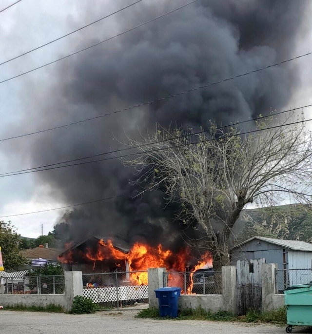 On February 21st, 2022, at 9:50am, Ventura County Fire, Fillmore City Firefighters, AMR Paramedics and Ventura County Sheriff ’s Office were dispatched to a reported vehicle fire in the 400 block of River Street, Piru. Arriving fire crews reported a vehicle fire in a driveway with flames extending into a single-story, singlefamily residence. All occupants were reported out and firefighters began to attack and were in progress to protect exposures on the three sides of the structure. At 10:12am firefighters reported good progress being made on the fire, checking for extensions. Crews were working to extinguish the vehicle fire. According to VCFD PIO twitter: four adults and four minors were displaced, and Red Cross was also dispatched to the scene. No injuries were reported. Photo: Rufina Alfonso.