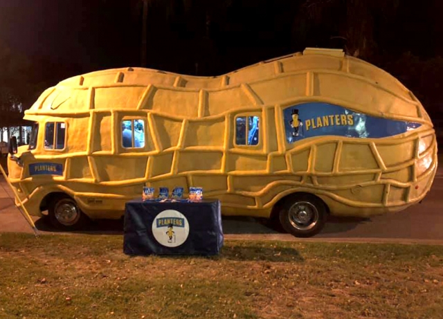 On Friday, December 4th the Planters Peanut mobile stopped by and set up outside Fillmore’s drive-in movie night behind
City Hall. Courtesy City of Fillmore Facebook Page.