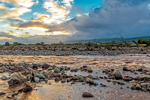 Photo of the Week By Bob Crum. Photo data: Canon 7DMKII camera, manual mode, Tamron 16-300mm lens@16mm. Exposure: ISO 100, aperture f/8.0, shutter speed 1/60th of a second.