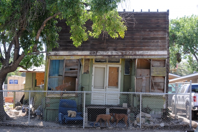 The old Piru Post Office, located adjacent to 600 block of Piru Square, is scheduled to be demolished soon. It was originally a house built around 1900.
