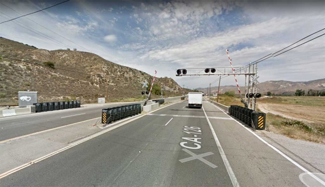 On Wednesday, July 19, VCTC will repair the railroad crossing at Highway 126 just east of the El Dorado Estates neighborhood in Fillmore. This work will also require an overnight closure lane closure. Temporary traffic control devices and light towers will be installed starting at 7 p.m. One eastbound lane of Highway 126 is expected to be fully closed in the area from 8 p.m. on July 19 through 4 a.m. on July 20.