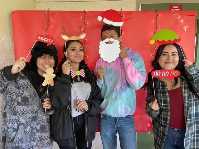 Sierra High Warriors volunteered to assist at the Heritage Valley Independent Studies (HVIS) Holiday Card Extravaganza! HVIS students made cards for the Greenfield Care Center seniors. The joy and compassion in the air could be felt by all! This school community is a family that lifts and supports each other and this great town we call home! Photos courtesy FUSD blog.