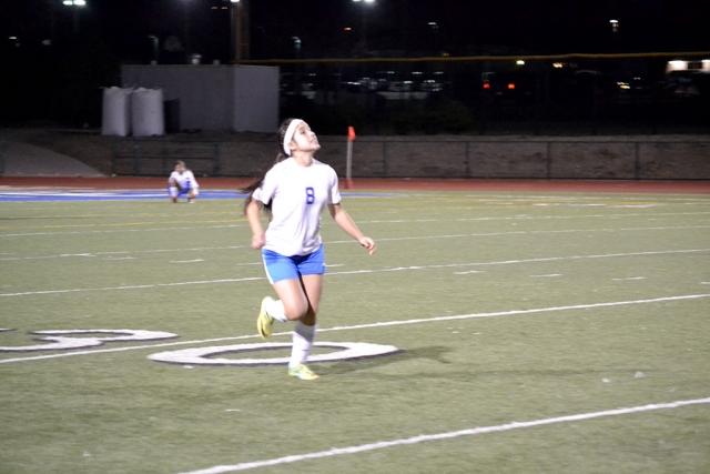 Fillmore High School Girls Soccer hosted the visiting Santa Clara Saints on Thursday, January 23, 2014. Lady Flashes went up early with two goals by Ryan Nunez. One of the goals was assisted by Grace Topete. The Saints came out strong in the second half and a goal in the 50th minute to make the score 2-1. Nayeli Baez scored a goal in the 80 minute with a 30 yard shot that found its way to the back up the net. Saints scored with 1 minute remaining. The final score was 3-2 Fillmore to improve to 2-1-1 in League play.