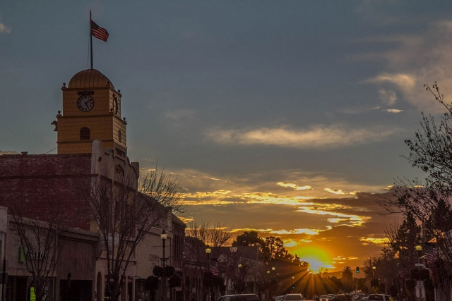 Local Photographer Mario Rodriguez captured the sunset in Downtown Santa Paula on Sunday, January 25th. Thanks for the great photo Mario.