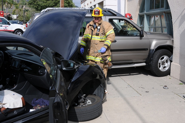 On Thursday, May 31st at 3:50pm Fillmore Fire Department responded to a traffic collision involving two vehicles. Upon arrival crews found an SUV had crashed into a building on the corner of Central and Sespe Avenue. The cause of the accident is still under investigation.