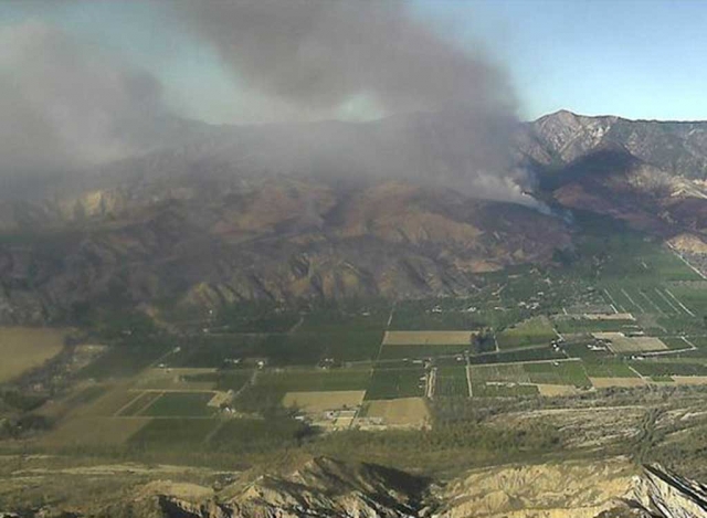 Thomas Fire from South Mountain Road.