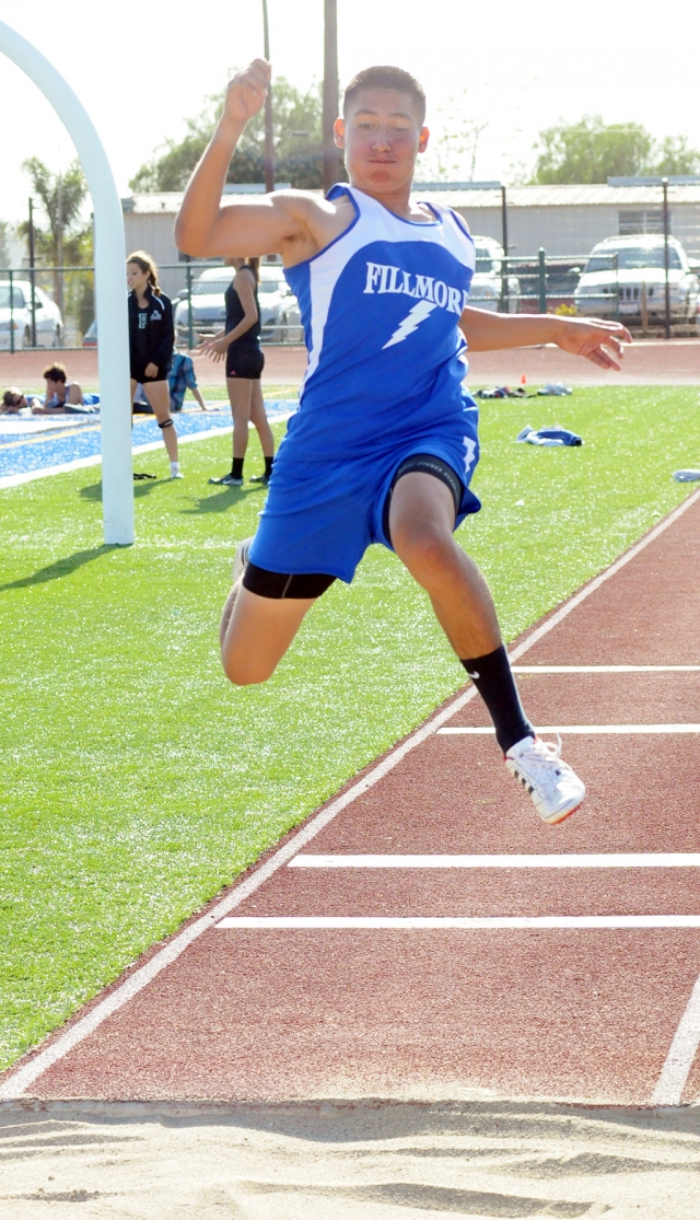 Alexander Banales competes in the Triple Jump, Banales will be competeing in the Tripble Jump and High Jump at the Russell Cup Invitational this Saturday.
