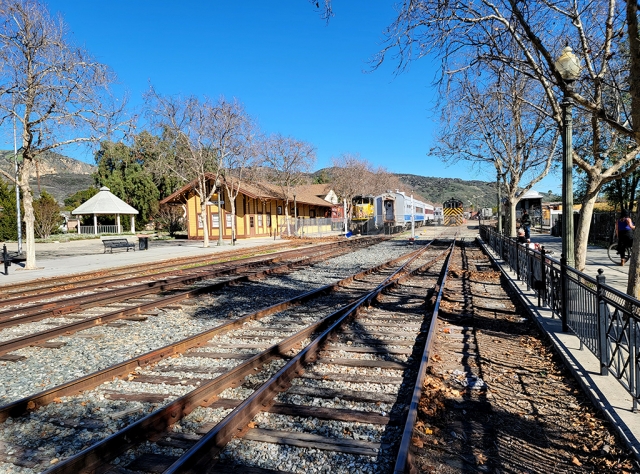 The Ventura County Transportation Commission and Sierra Northern Railway have reached an agreement to operate and maintain the Santa Paula Railroad Branch Line Railroad for freight, film and tourism.