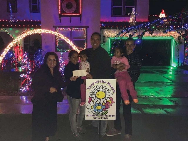 Pictured is a past Christmas “Yard of the Month” decorating award winner, given by the Vision 2020-Civic Pride Committee. Get your decorating done early and you may win this year’s $40 gift certificate from Otto and Sons Nursery. Photo courtesy Theresa Robledo.