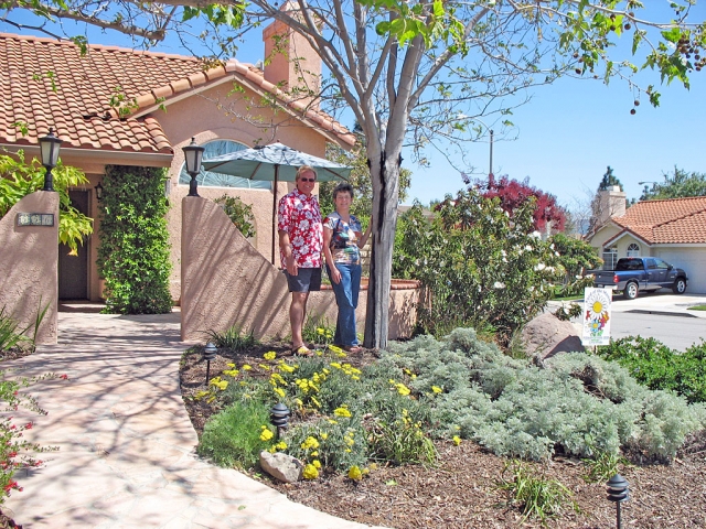 Shirley and Ken Smedley’s front yard combines beauty and draught tolerance.