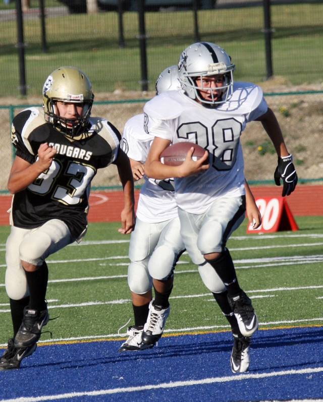 Raiders J-2 team played against the Camarillo Cougers last Saturday. Raiders lost 14-6.