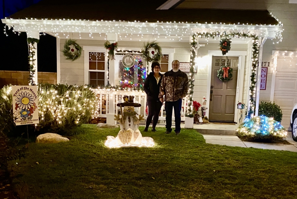 The Civic Pride Volunteer Committee is on the hunt for the 2023 Holiday Yard of the Month to be named December 11. Read article for details. Pictured above are last year’s winners of the 2022 “Holiday Yard of the Month”, Sheila and Bob Mumme’s home on Shady Lane. Photo credit Linda Nunes.