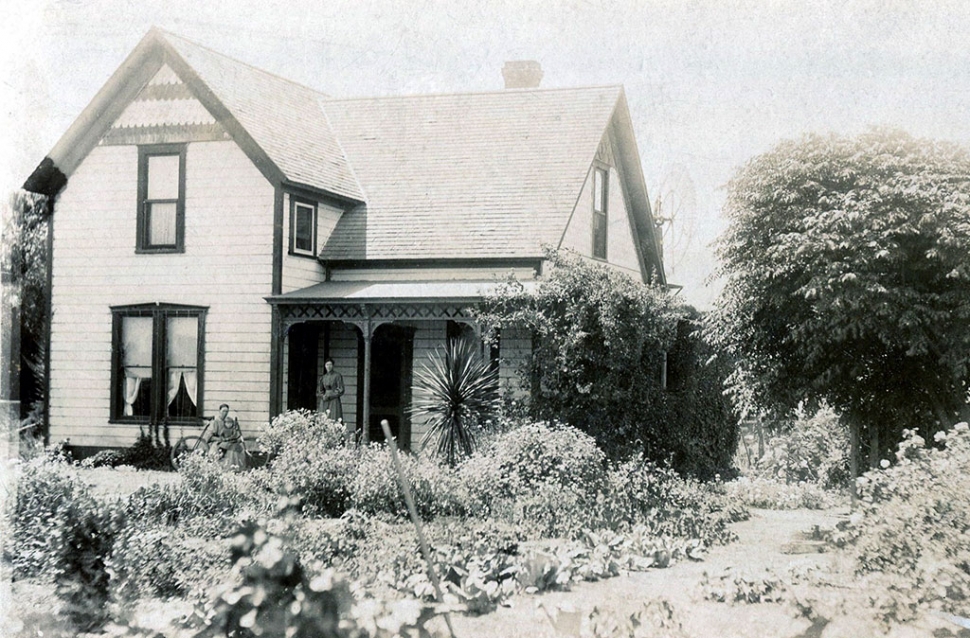 The Atmore home in Sespe purchased by Mathew Atmore. The Atmore family moved to the district in 1877. Photos courtesy Fillmore Historical Museum.
