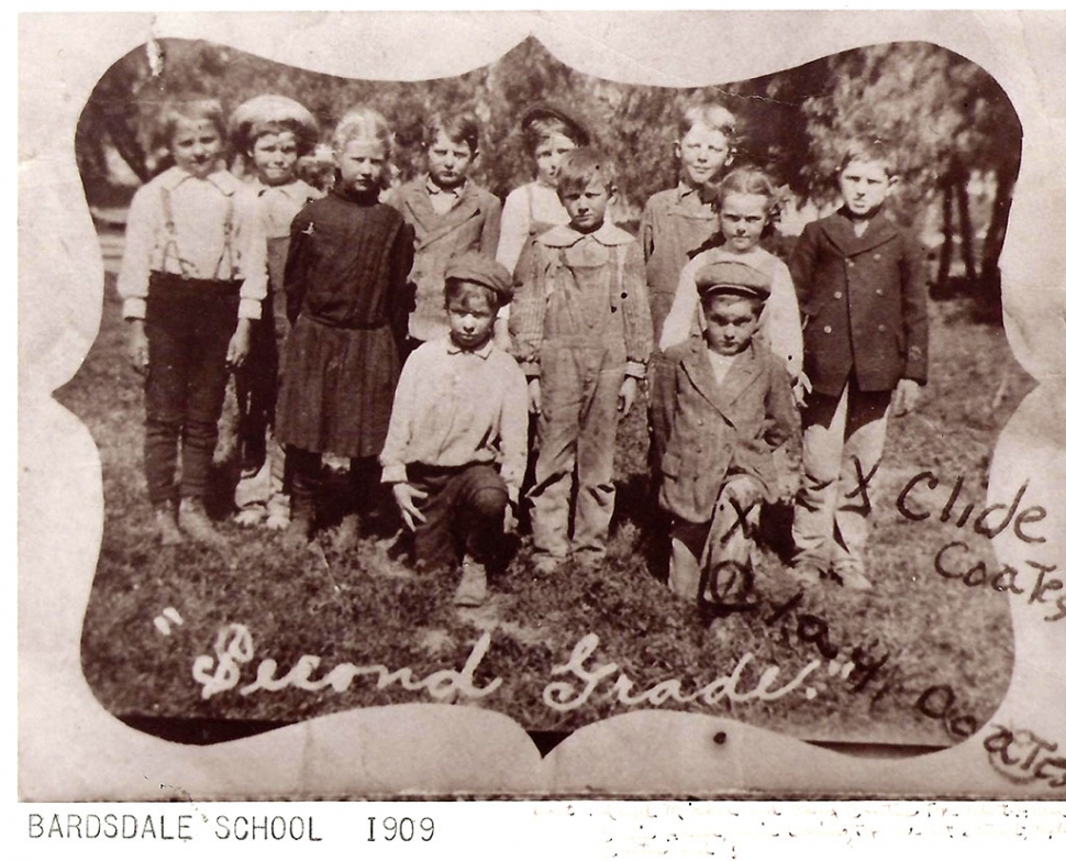 Bardsdale School Children in 1909.