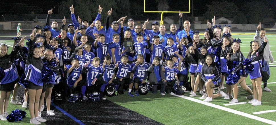 Congratulations to the SoCal Fillmore Bears PeeWee Division, who won the Jim Thornton Sr. Memorial Invitational, held on November 15, 2014 at Newbury Park High School, against Valley West 21-6. This was the debut for the SoCal Fillmore Bears in the Jim Thornton Sr. Memorial Invitational Tournament.The SoCal Fillmore Bears became members of the PYFL in March 2014.The SoCal Fillmore Bears PeeWee’s would like to thank the Coaches, cheerleaders and parents for there continuous support. The SoCal Fillmore Bears would also like to thank the community of Fillmore for their support throughout the season. They look forward to another successful season!