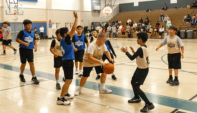 On Saturday, December 20, Fillmore Youth Basketball filled the Fillmore Middle School gym for a full day of games. Pictured are the games last Saturday for both boys and girls. Photo credit Crystal Gurrola.
