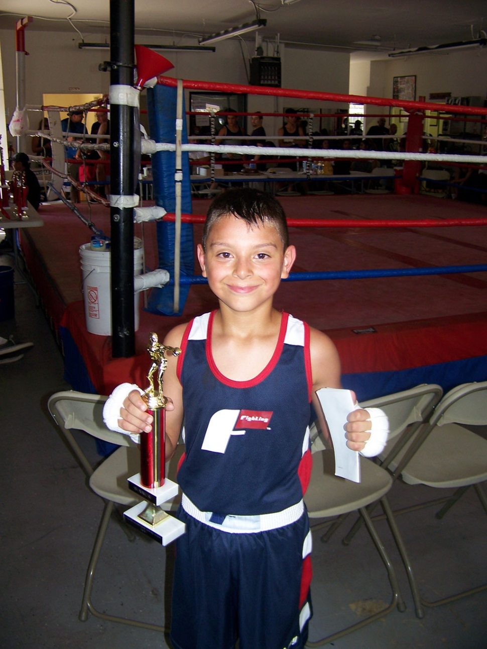 The Fillmore Boxing Club's Diego Amezcua competed this weekend at the Young Champions Boxing Show in San Fernando, CA in the 65 lb. weight class. He was victorious in his match winning via decision vs. Robert Camberos of Tarzana's Outlaws Boxing Club. The bout was three rounds of one minute duration. Amezcua's next contest is scheduled for October 13th in Valencia.