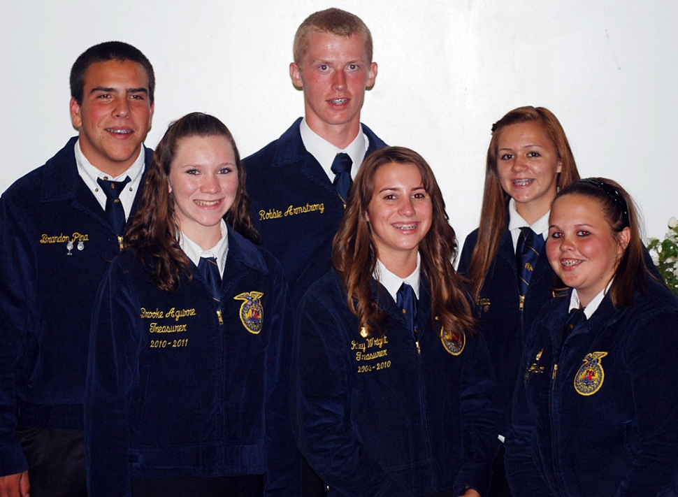 Back Row (l-r) Sentinal Brandon Pina, Vice Pres. Robbie Armstrong, Treasurer Alexus Galassi-Duncan. Front Row (l-r) Reporter Brooke Aguirre, President Riley Wright, Secretary Ashley Jackson.