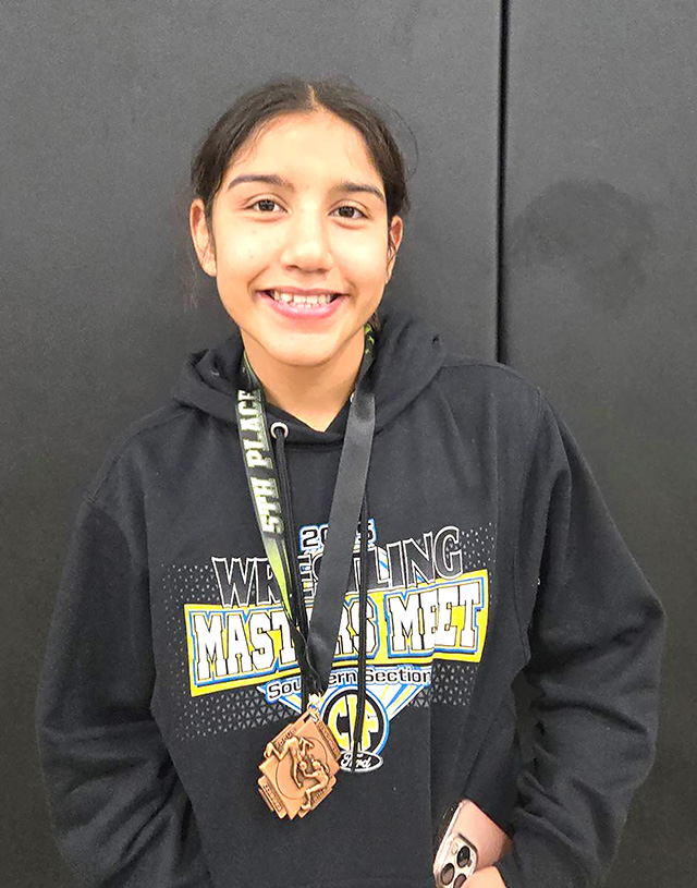 Above is Flashes Naomi Bonilla who placed 5th at the Triton Scramble Tournament. Photo credit Michael Torres & Daniel Cruz.