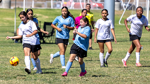 Above is action from the Girls 12U Blue Thunder game; the opponent and final score were unavailable. Photo credit Crystal Gurrola. 