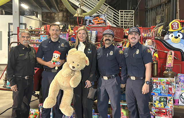 On Sunday, December 7, the Fillmore Fire Foundation kicked off their Holiday Toy Drive by hosting their annual BBQ Chicken Dinner Fundraiser to collect donations that are used to purchase hundreds of toys for children in the Fillmore area. Collection drop-off boxes for new toys were also available at the Fillmore Police and City Fire Station, City Hall, local banks and Diamond Realty. From 5pm to 7pm folks were able to swing by the Fillmore City Fire Station for their meal. A complete chicken dinner meal was prepared for anyone wanting to donate $15 or a brand-new toy valued at $15 or more, to be given away at the Community Holiday Giveaway event to be held on December 13, 2025 @ 9:00 A.M. Photo credit Angel Esquivel.