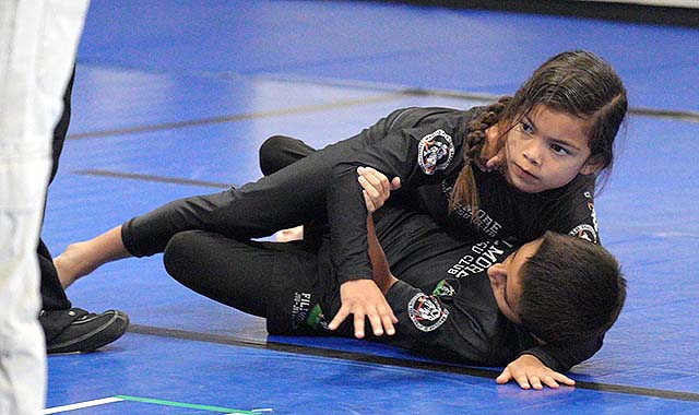 Pictured is Adelita Herrera vs. Adonis Salazar. Photo credit Gabriel Salazar. 