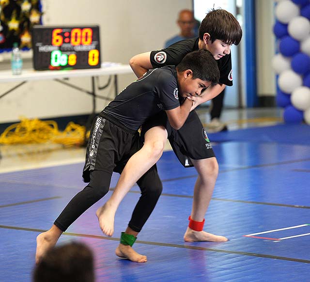 Pictured is Xjavier Zenedjas vs. Josiah Castaneda. Photo credit Gabriel Salazar.  
