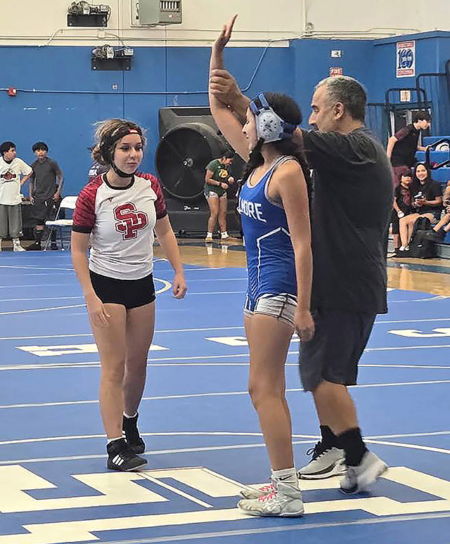 Pictured is Flashes Eliva Palmarin vs. Santa Paula. Photo credit Michael Torres.