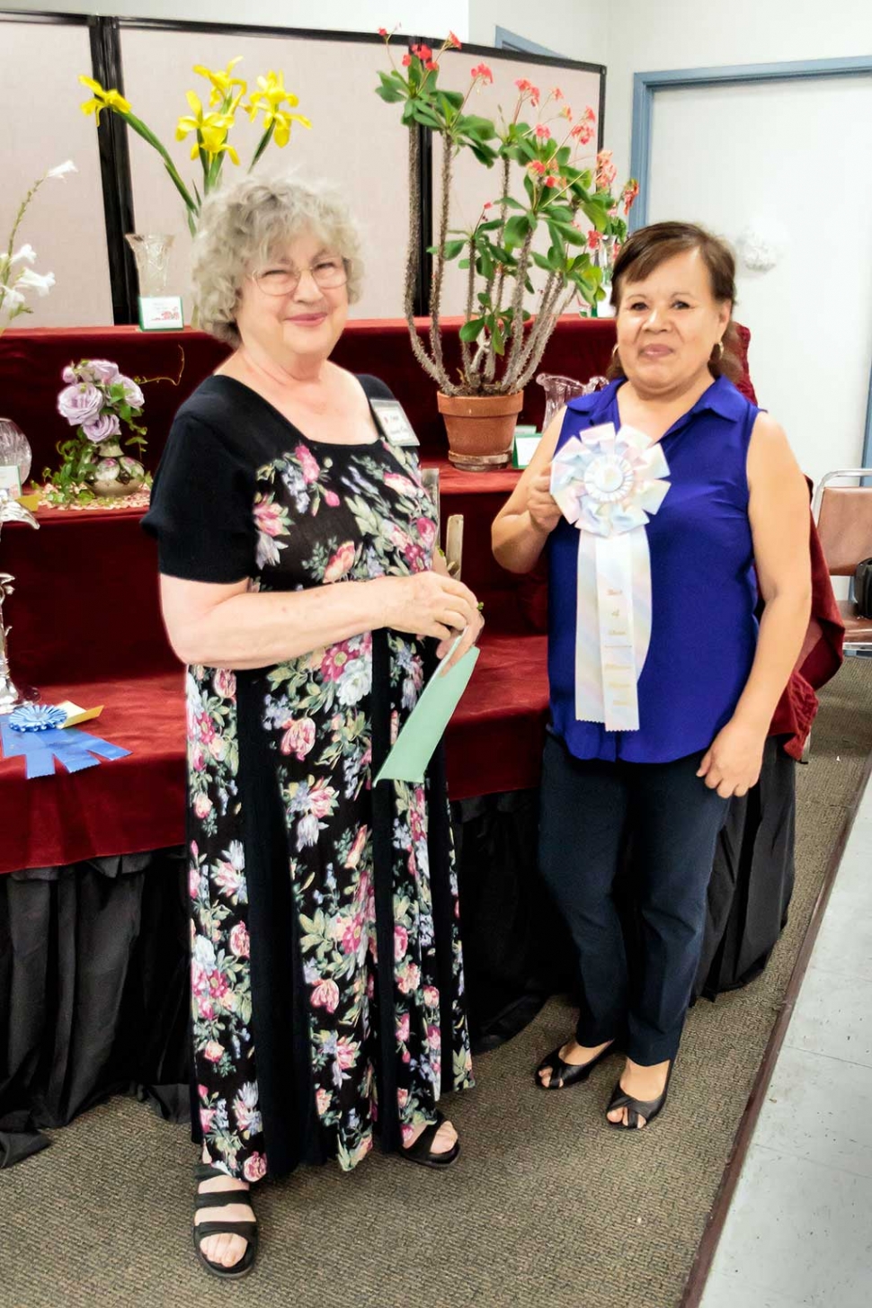 (l-r) Joanne King with this year’s Grand Prize Winner Bene Ambrosio for her potted plant “Crown of Thorns.”