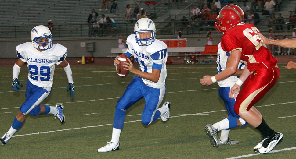 Corey Cole #11 Quarterback for Fillmore had a good game against Village Christian, Cole passed for 1 touchdown and rushed for another. He ended the night with 7 of 12 for 123 yards. Also on offense Zach Golson
rushed for 184 yards and had 3 touchdowns. The team combined had 436 rushing yards. Coach Dollar stated “Our offense was much improved this week, we were very pleased with the running game, however our defense made too many errors and Village took advantage of every one.”