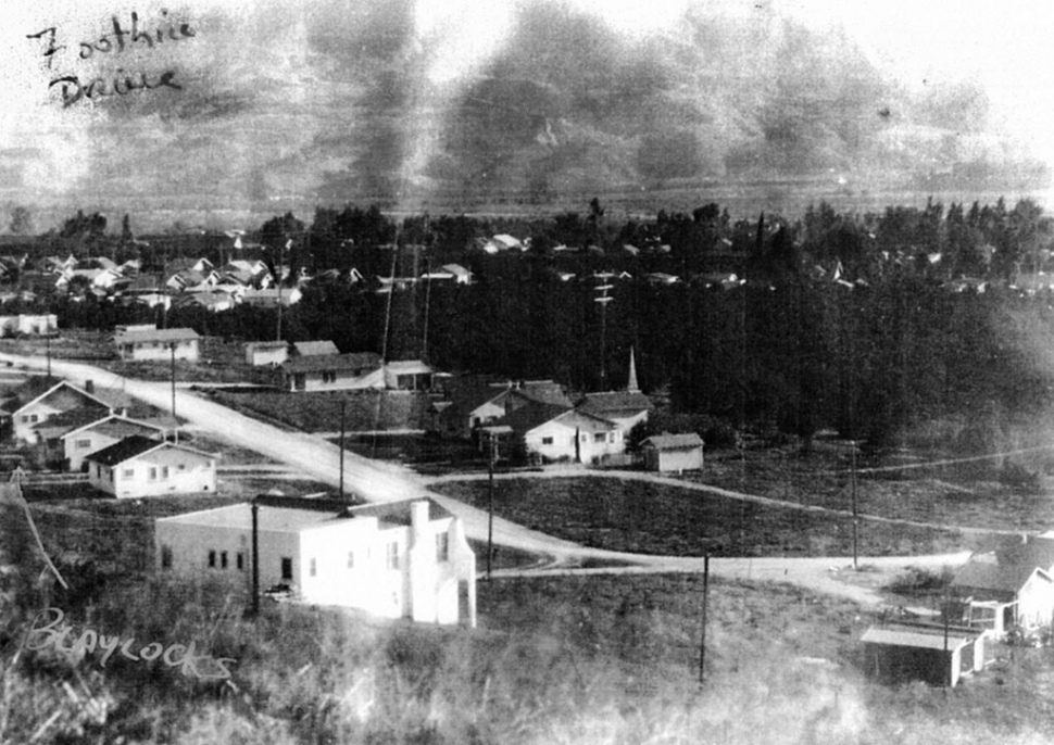 Foothill Drive, Fillmore, California circa 1925.