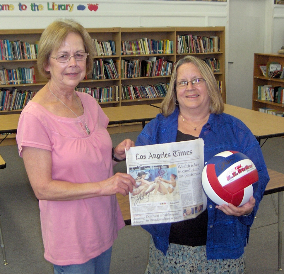 (l-r) San Cayetano Principal, Jan Marholin and School Librarian Michelle Anderson.