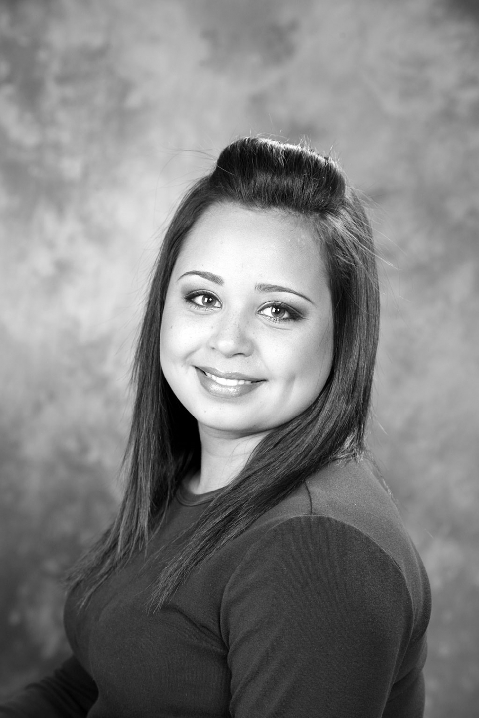 Leah Robledo. Leah is the daughter of Henry and Theresa Robledo. She has brown hair, hazel eyes, and is 5’ tall. Leah is 15 years old and is a Sophomore at Fillmore High School.
