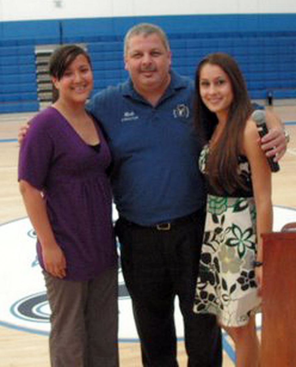 John & Nit Lemley Scholarship Recipients: Laura Orozco Mark Ortega (Alumni), and Kaussaundra Sandoval.