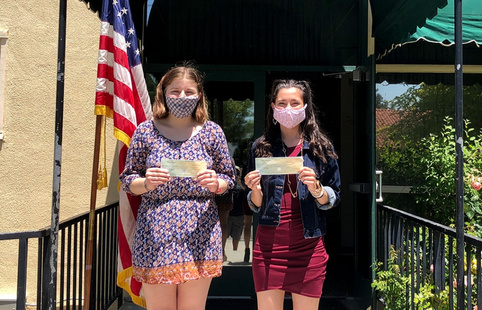 On Thursday, May 28th Post Commander James Mills, Fillmore VFW Post #9637, awarded checks to two Fillmore High
School students, Erin Overton (left) and Natalie Parish (right). It is the First Annual Veterans of Foreign Wars Post
#9637 Scholarship. Photos courtesy Fillmore VFW Post #9637.