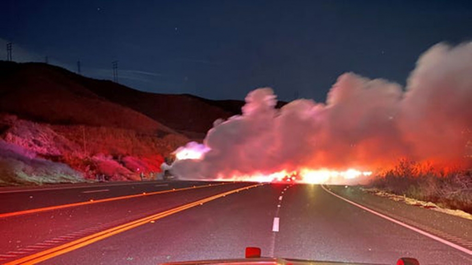 On Friday, January 10th at 9:30pm a vehicle fire was reported on Highway 126 east of Piru, and approximately 3 miles west of the Los Angeles County line. The fire started in the cab of a stopped semi-truck, causing all lanes to close to through traffic while firefighters worked to extinguish the blaze. Traffic began flowing between east and westbound lanes by 10:07pm, and lanes re-opened completely later that evening. Cause of the fire is still under investigation. Photo courtesy California Highway Patrol.