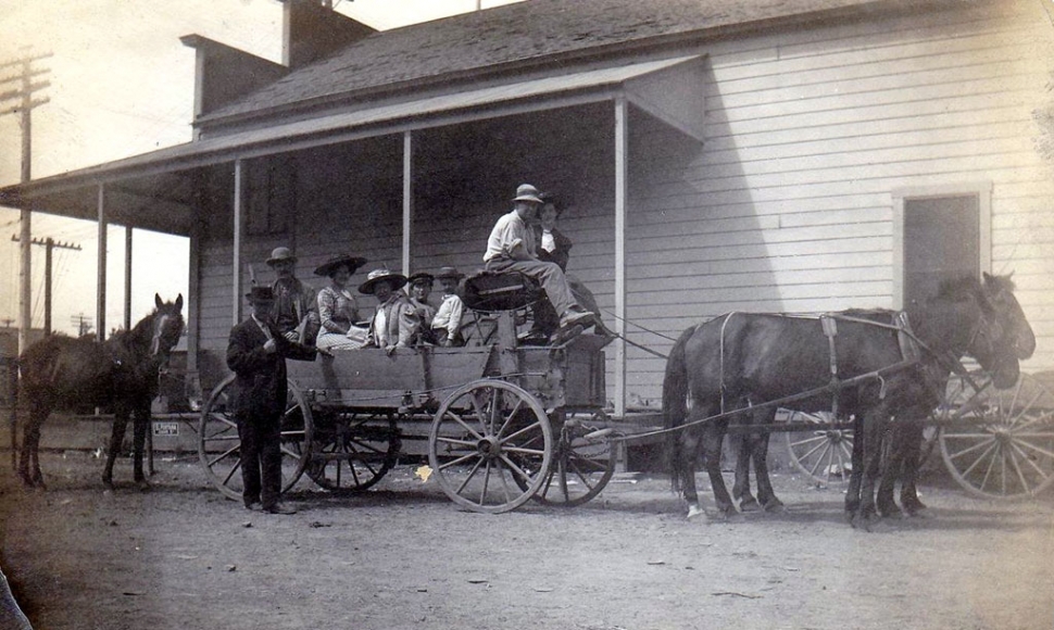 A wagon and horses at the side of Piru Co. Op. (c) 1910. Photos Courtesy Fillmore Historical Museum. 
