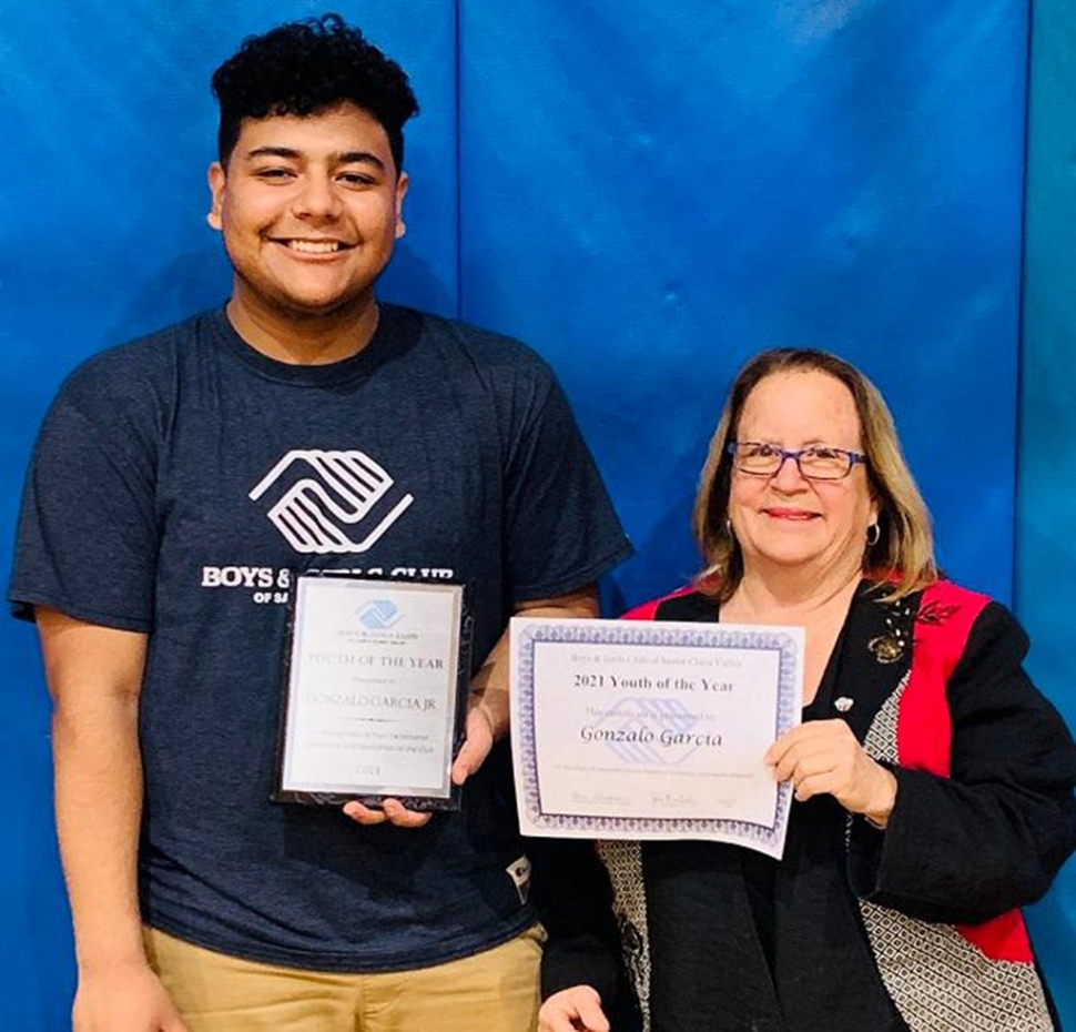 (l-r) Santa Clara Valley Boys & Girls Club Youth of the Year, Gonzalo Garcia Jr. with SCVBGC CEO Jan Marholin.