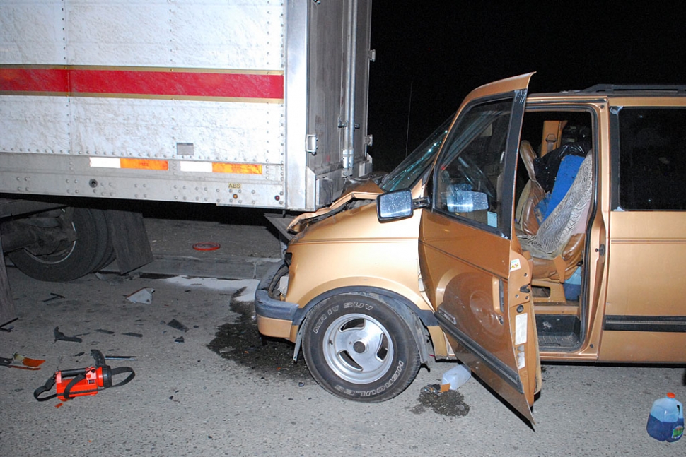 At approximately 9:28 p.m., December 31st, five emergency units responded to a single vehicle accident 700 block of Ventura Street (Hwy. 126).