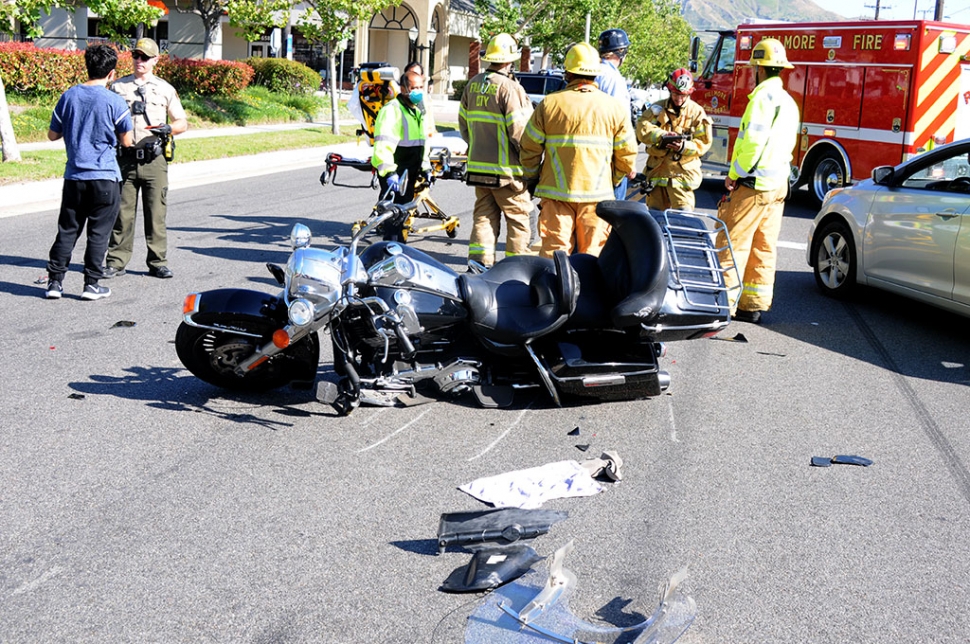 (above & below) Motorcycle Crash Near Vons. On Friday, May 22nd at 4:36pm on A Street near Vons shopping center a silver sedan and motorcycle collided. The VC Sheriff and Fire Departments responded to the scene quickly and redirected traffic while they were able to investigate the scene. No injuries were reported; cause is still under investigation.
