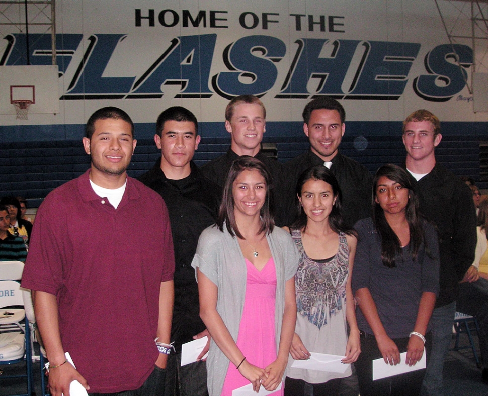 Last Wednesday, May 25, Fillmore High School held their yearly awards ceremony. Several high school students recieved scholarships and special awards. Approximately $590,000 was given out. Above are the recipients of the Balden/Scanlin Scholarship. Pictured are Derek Luna,Javier Valdovino, Corey Cole, Chris DeLaPaz, Christian Conaway, Maria Perez, Irma Trujillo, and Gabriella Santa Rosa.