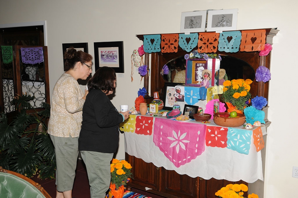The Diamond Real Estate Art Show took place on Friday evening, October 24th. Part of the exhibit was Dia de Los Muertos, Day of the Dead themed.