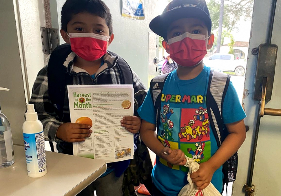 The Fillmore Boys & Girls Club of Santa Clara Valley hosted a Kids Farmers Market to teach the kids about healthy snack options while each member took home a bag of fresh produce. Posted February 1st, 2022, Courtesy https://
www.facebook.com/bgclubscv