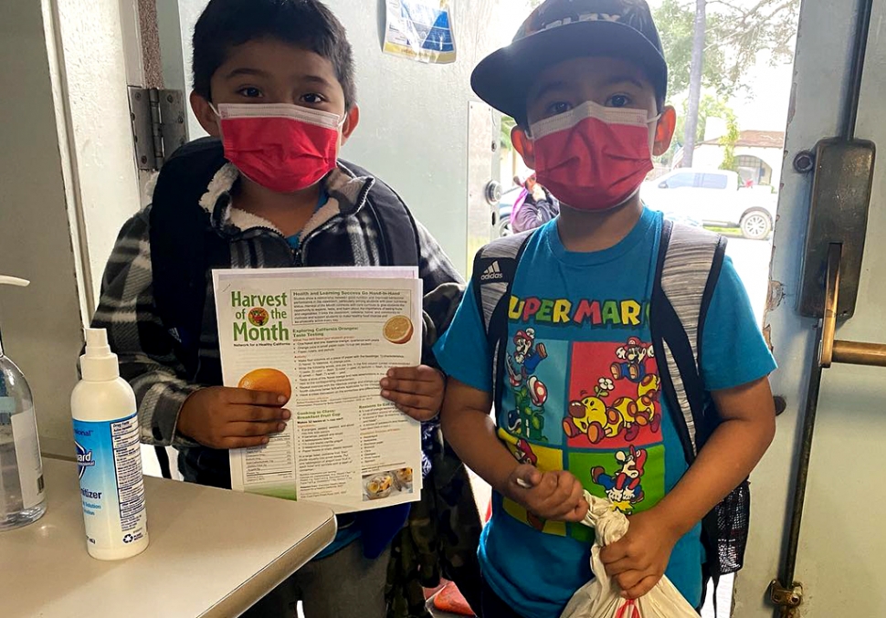 The Fillmore Boys & Girls Club of Santa Clara Valley hosted a Kids Farmers Market to teach the kids about healthy snack options while each member took home a bag of fresh produce. Posted February 1st, 2022, Courtesy https://
www.facebook.com/bgclubscv