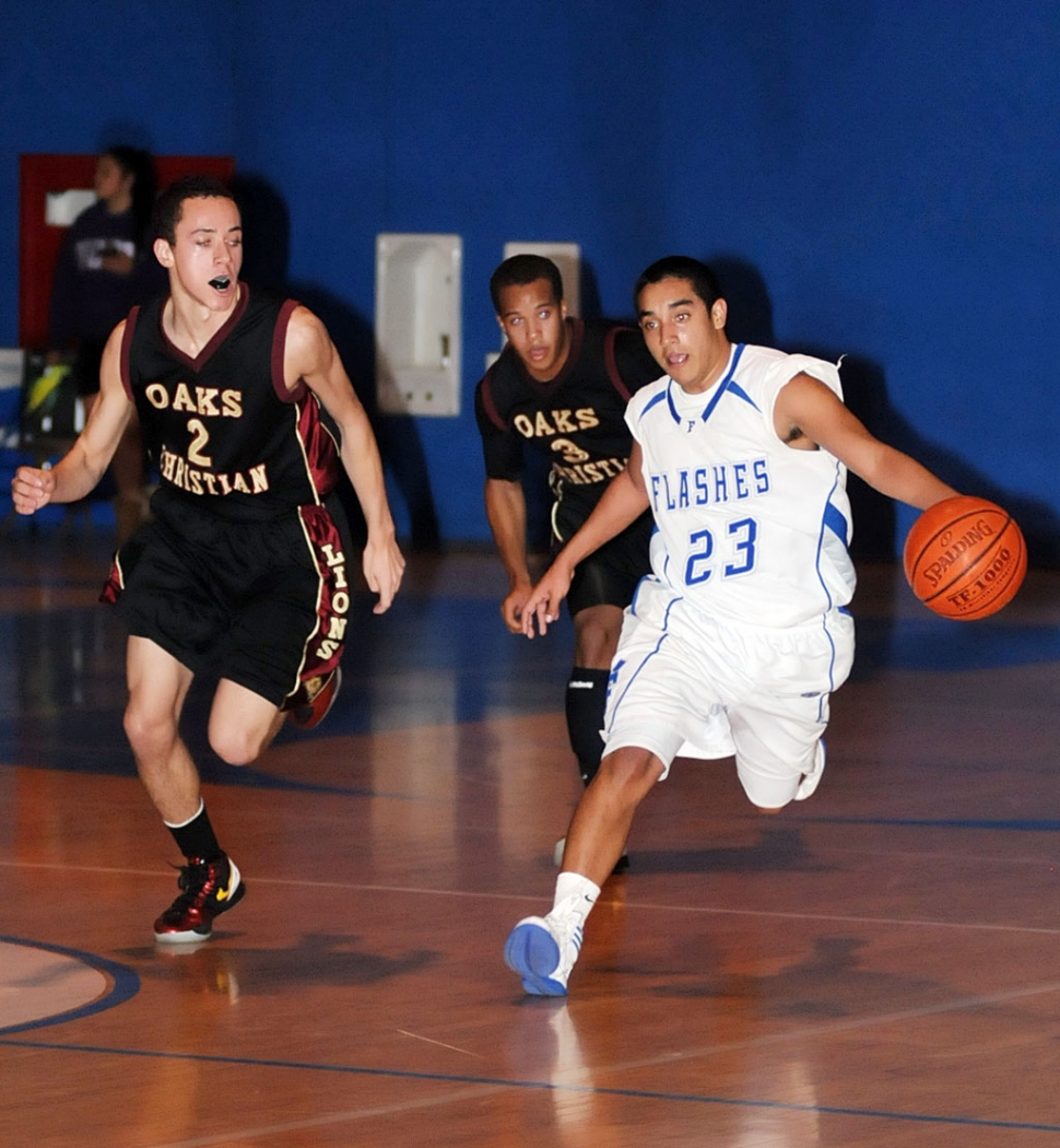 Flashes Basketball Vs Oaks Christian The Fillmore Gazette
