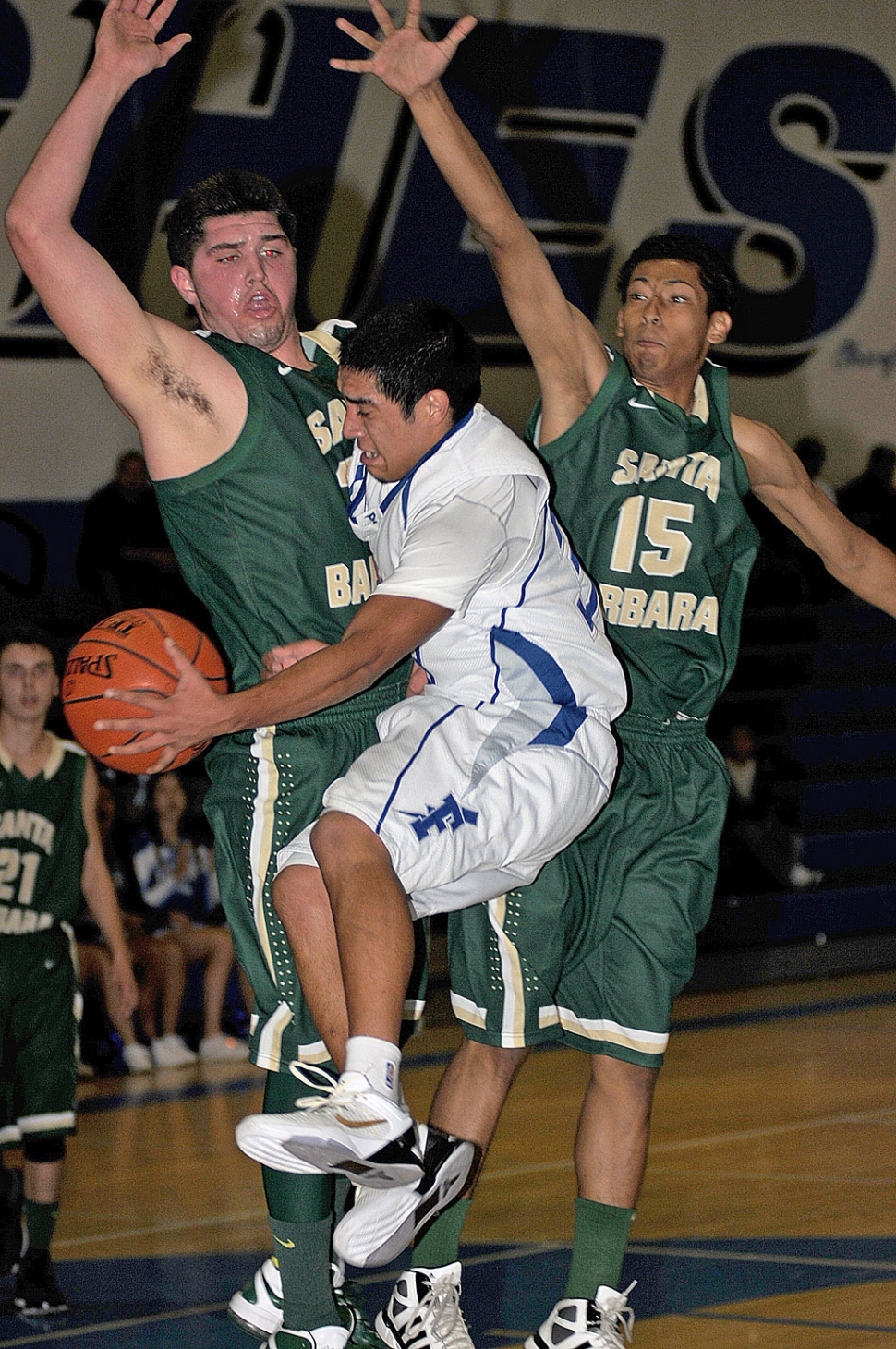 Tuesday, November 27, the Fillmore Flashes Boys Basketball team played against Santa Barabra Dons. The boys played a tough game but lost 67-21. Adrian Rangel was the leading rebounder for the game. On Monday Fillmore beat Hueneme 58-42. Jalen Rhodes pictured above was the leading scorer with 21 points.