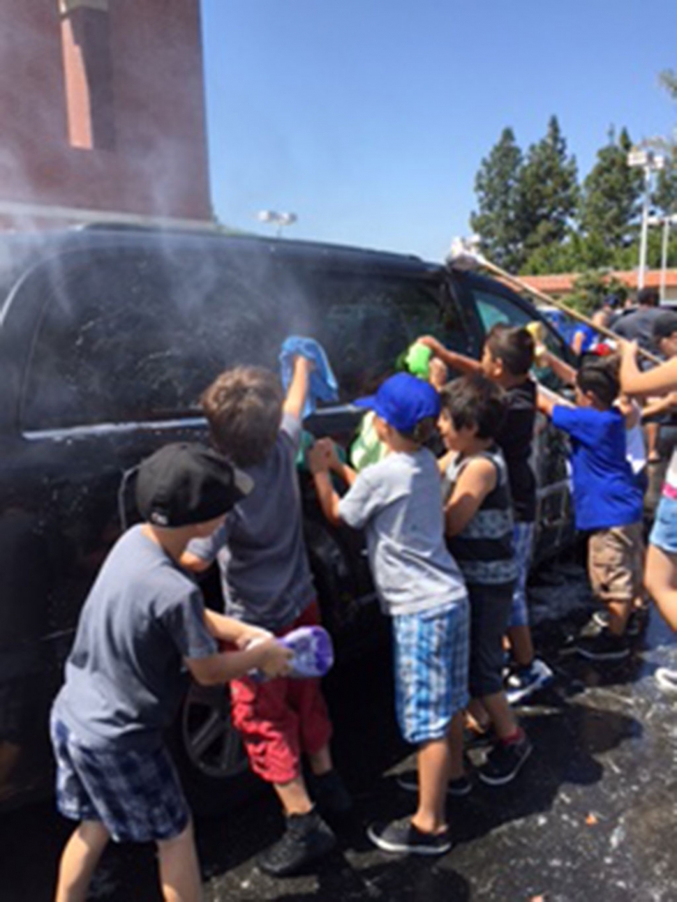 
The Fillmore Bears football team at their car wash at Wm. L Morris last Saturday. Photos courtesy Roberta Andrino.
